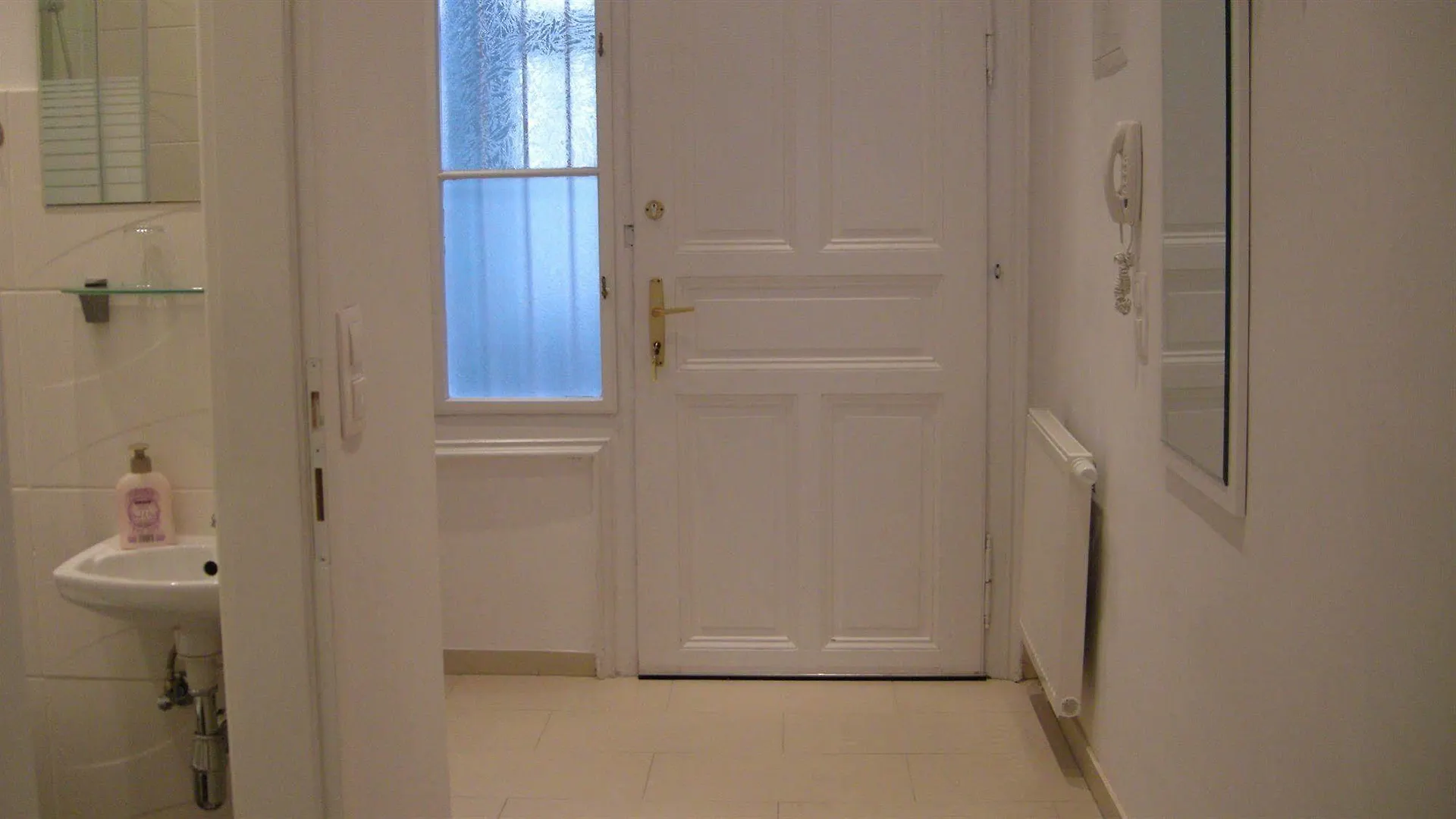 Cityrooms Vienna 3*,